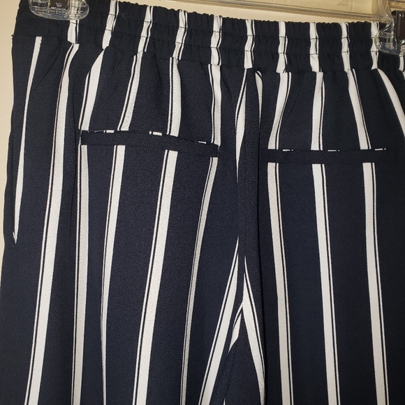 Forever 21 Women's pinstripe Pants Sz Small - Picture 5 of 6
